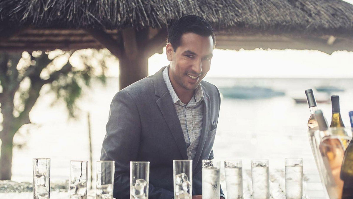 Le Mauricien Yoan Natchoo nouveau Directeur de Restaurant de Hôtel de Paris Saint-Tropez 5* !